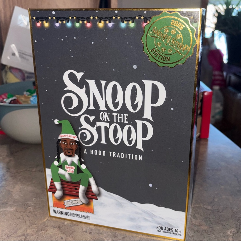 Snoop on the Stoop 2025 - Picture 2 of 6